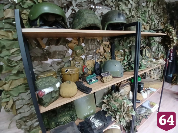 В саратовском музее СВО повесили «Бабу-ягу»